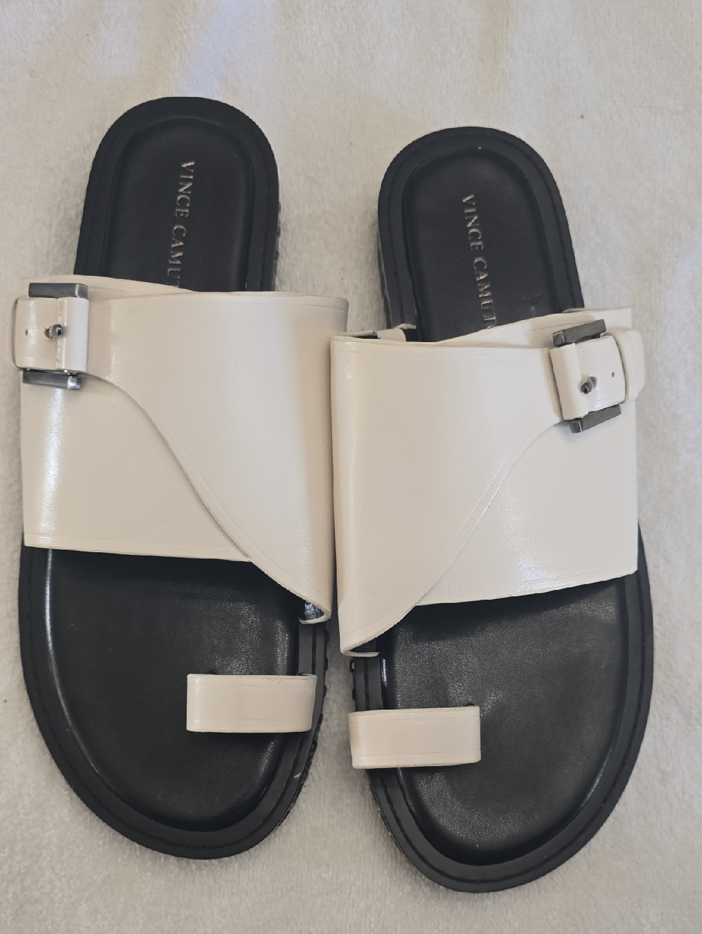 NWOT Vince Camuto Cooliann Sandals - Picture 2 of 9